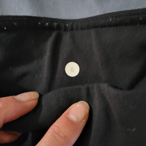 Lulu shorts - Picture 2 of 3